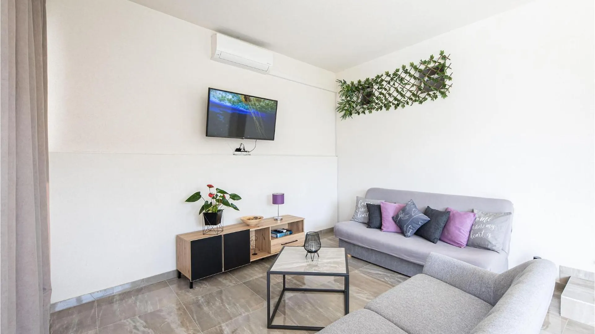 Lovely Home In Dugopolje With Wifi Split 0*,